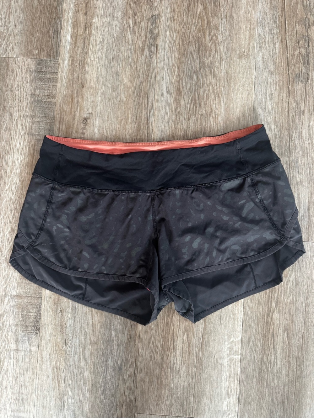 lululemon athletica Black Print Running Shorts - size 8